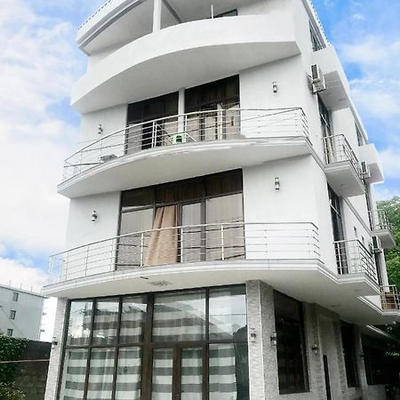 Tiktok House Hotel Kobuleti Luaran gambar